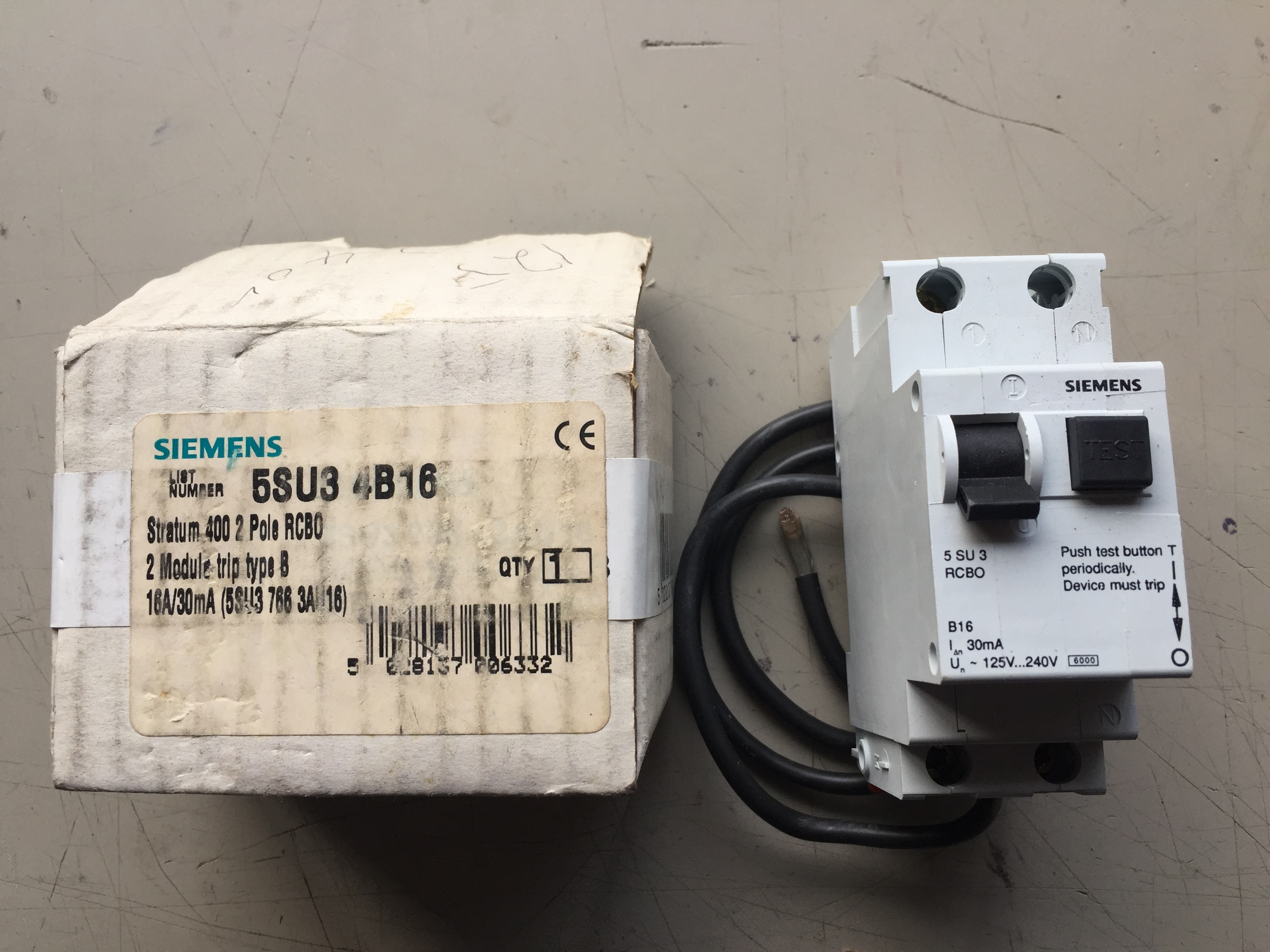 RCBO16A 30MA STRAT400 (5SU37663AU16)